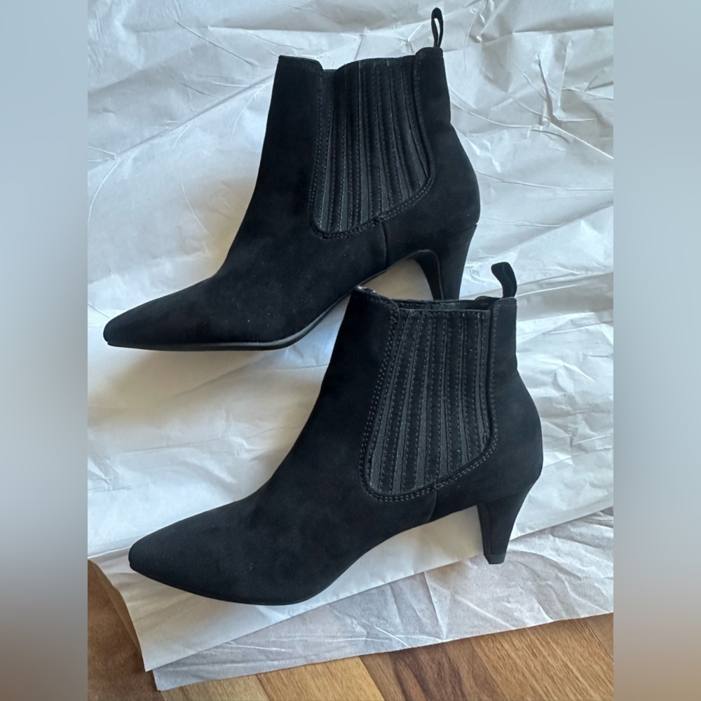 Bar III Black Heeled Ankle Boots - Picture 2 of 6